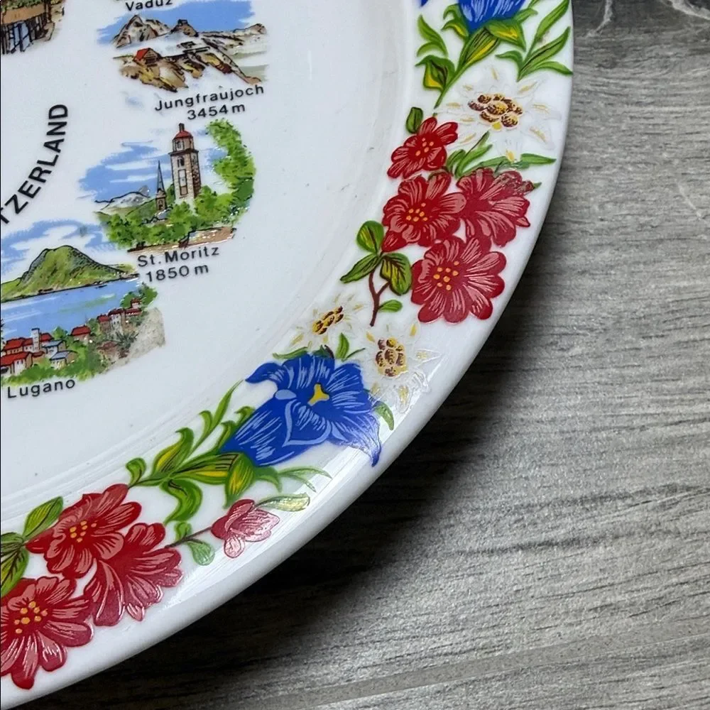 Suisse Schweiz Switzerland Decorative Plate with Red and Blue Floral Border